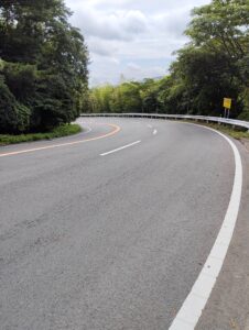 熱海に続く下り坂